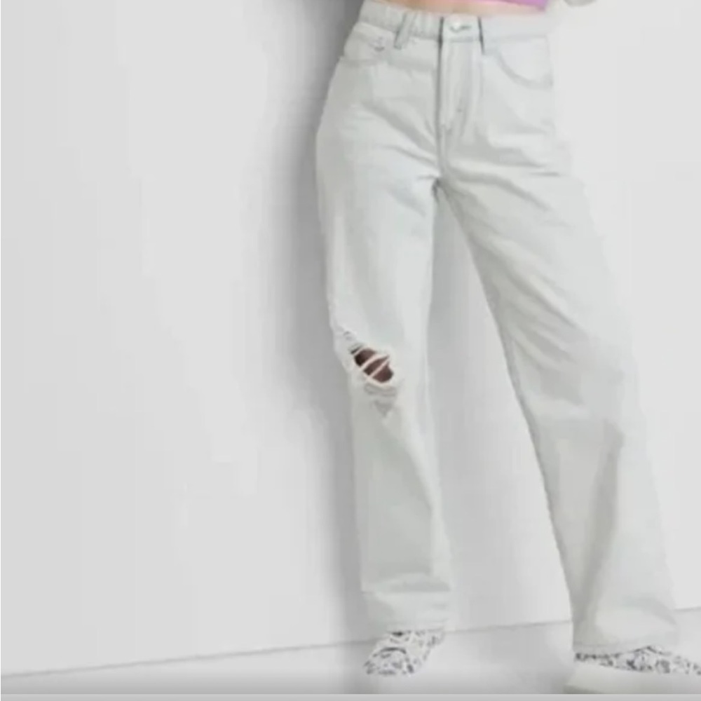 Wild Fable Acid Wash Distressed High Rise Mom Jeans Size 4